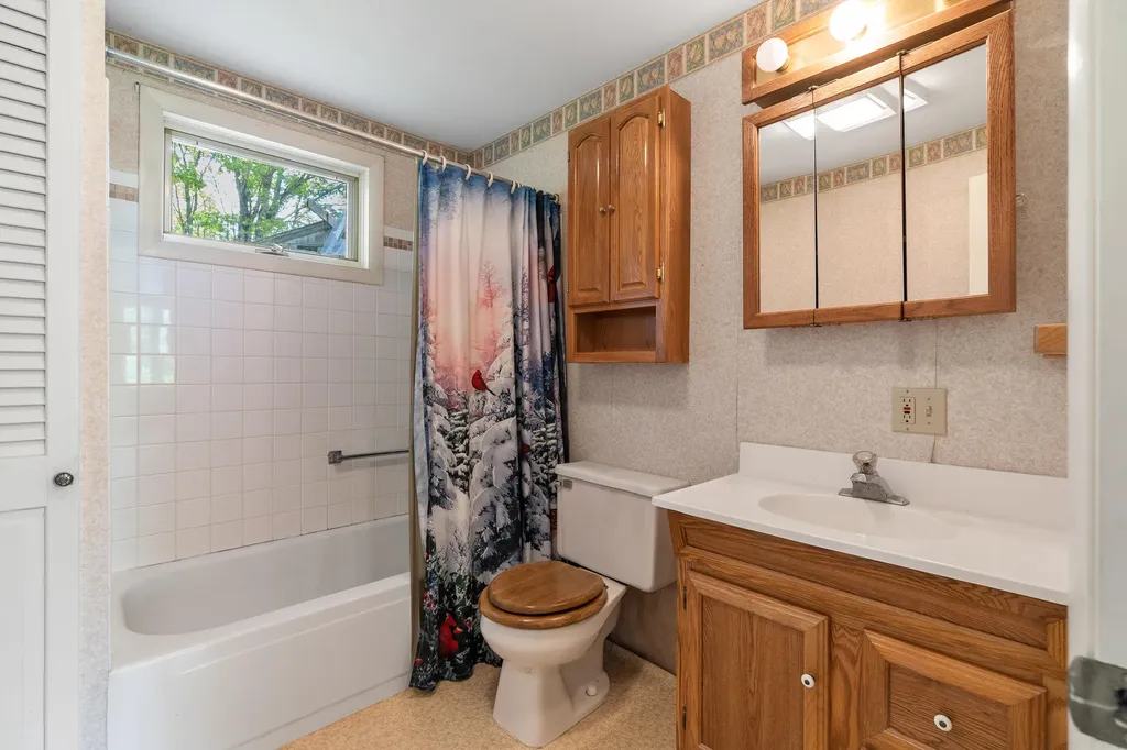 353 Duck Puddle Road Nobleboro ME 04555