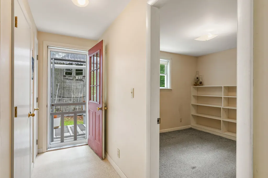 353 Duck Puddle Road Nobleboro ME 04555