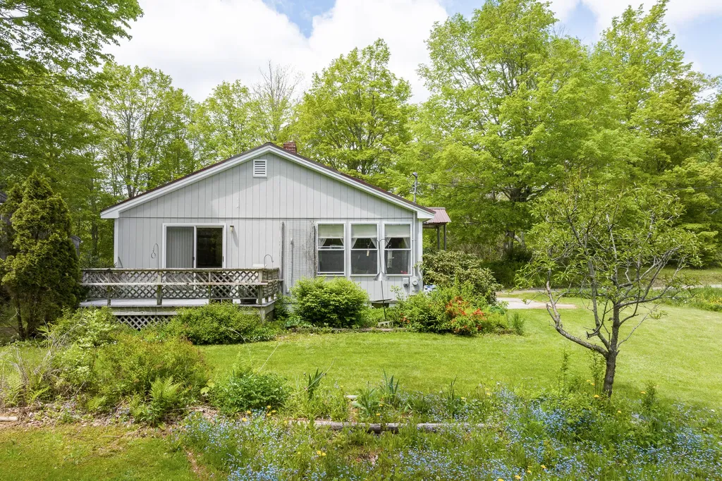 353 Duck Puddle Road Nobleboro ME 04555