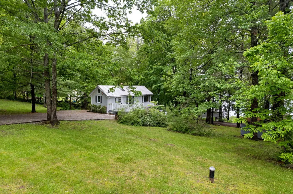 414 Brickett Point Estates Oakland ME 04963
