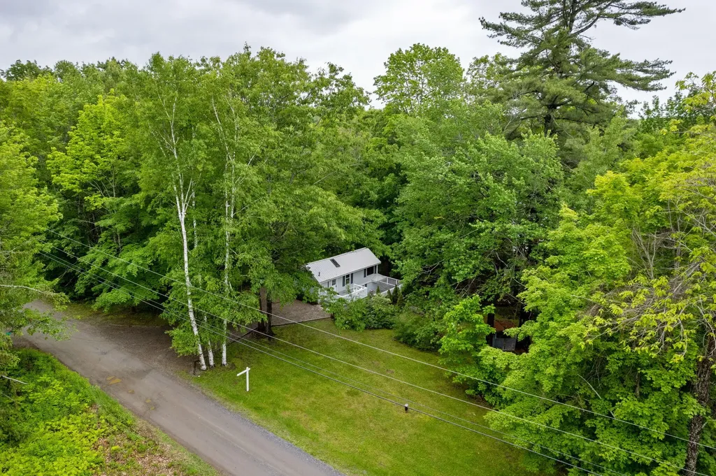 414 Brickett Point Estates Oakland ME 04963