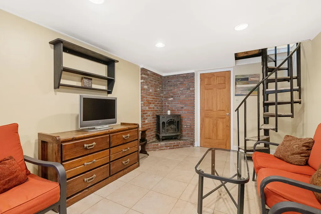 414 Brickett Point Estates Oakland ME 04963
