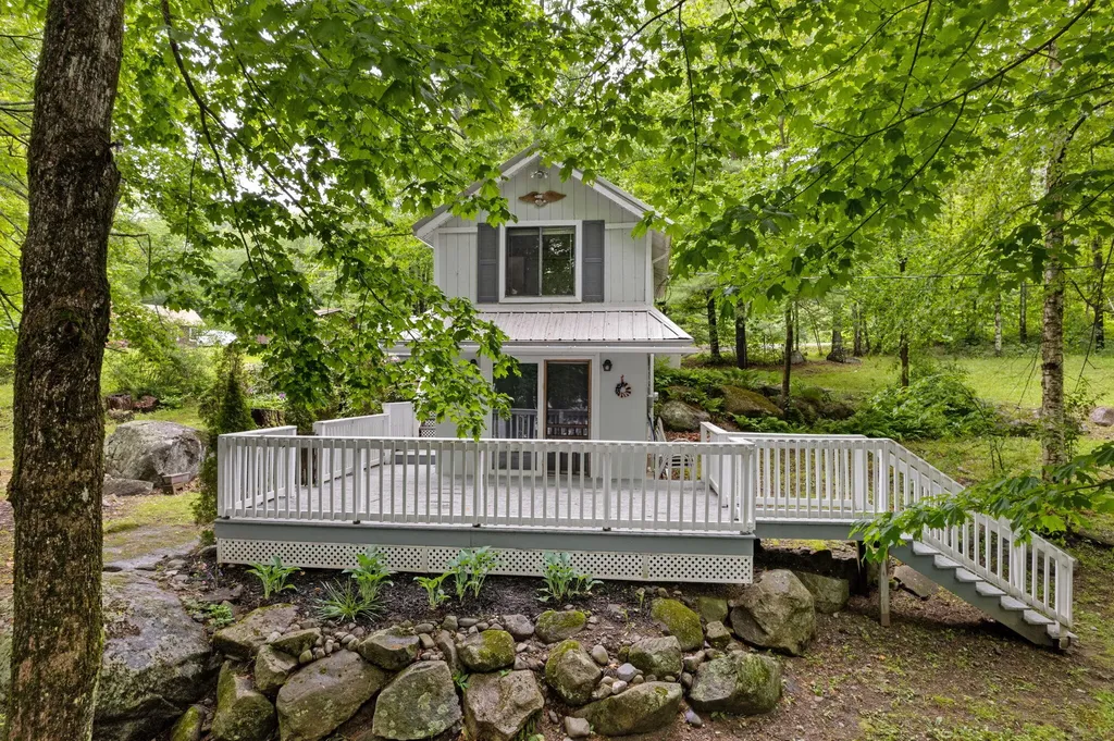 414 Brickett Point Estates Oakland ME 04963