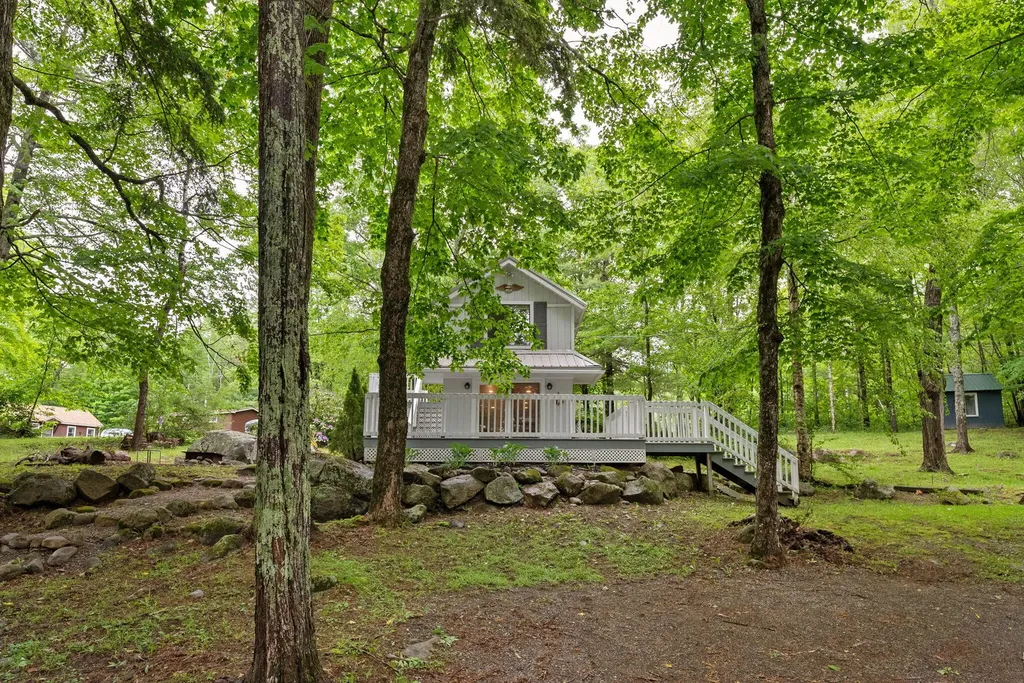 414 Brickett Point Estates Oakland ME 04963