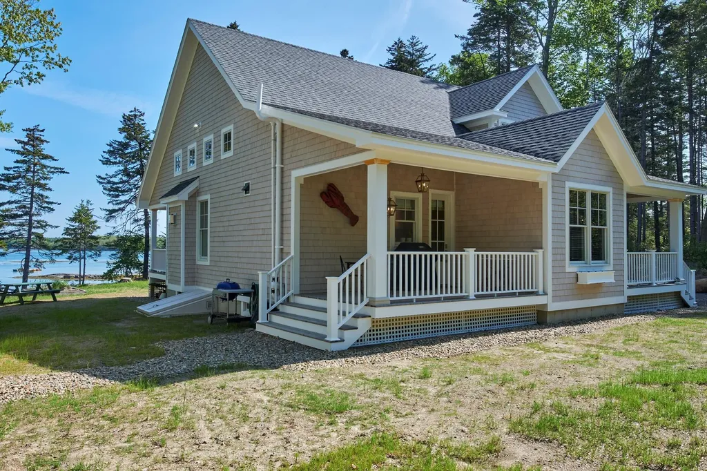 110 States Point Road Saint George ME 04860