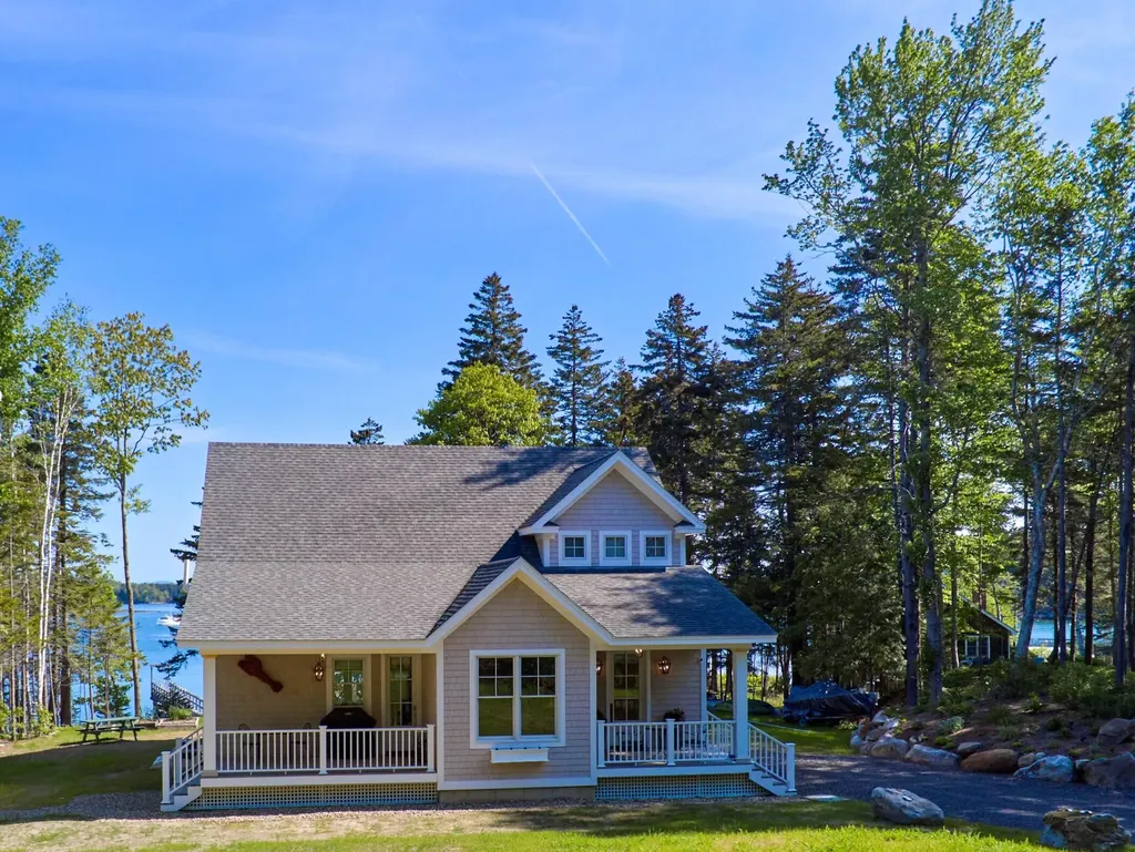 110 States Point Road Saint George ME 04860