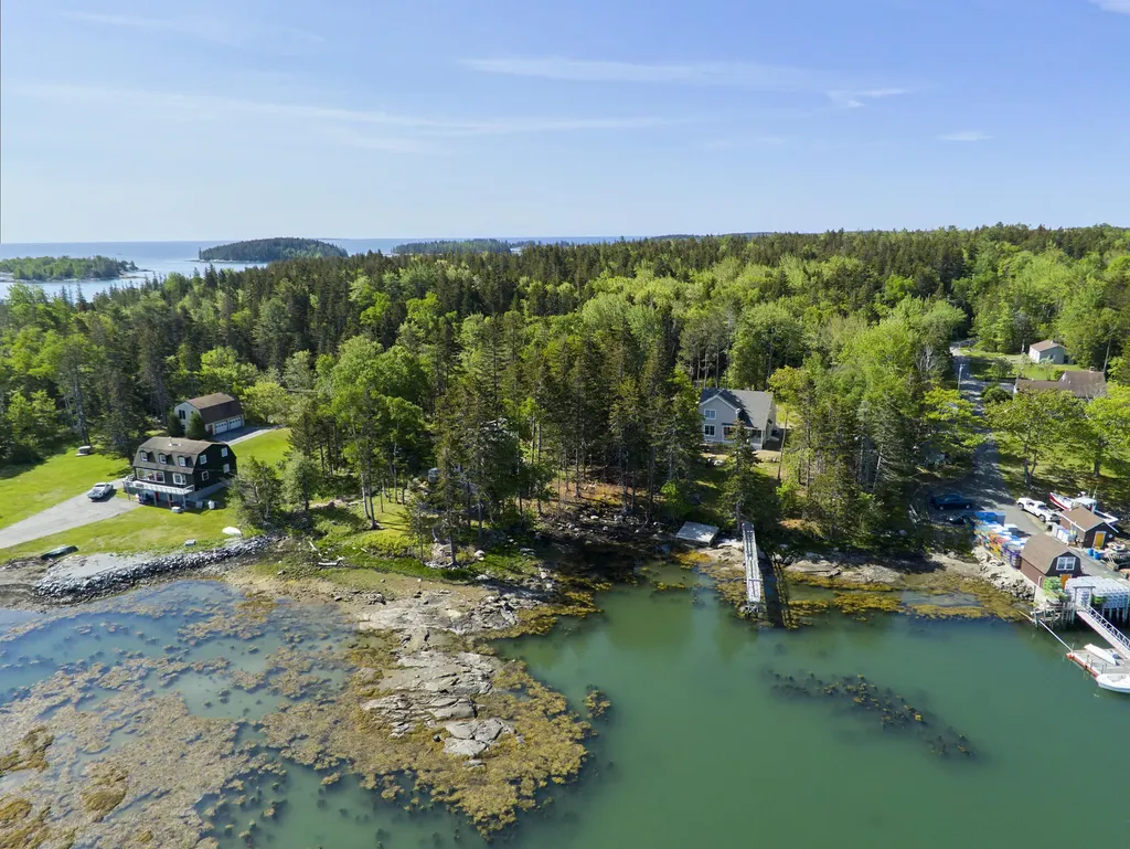 110 States Point Road Saint George ME 04860