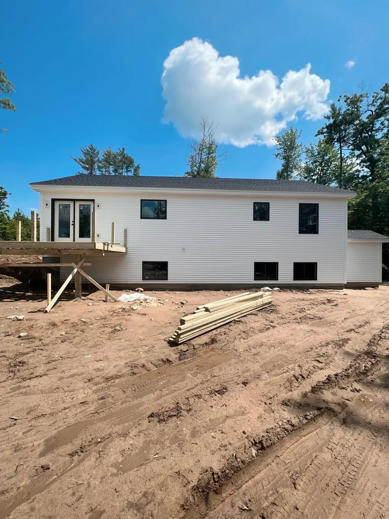 62 Knoll Road Poland ME 04274