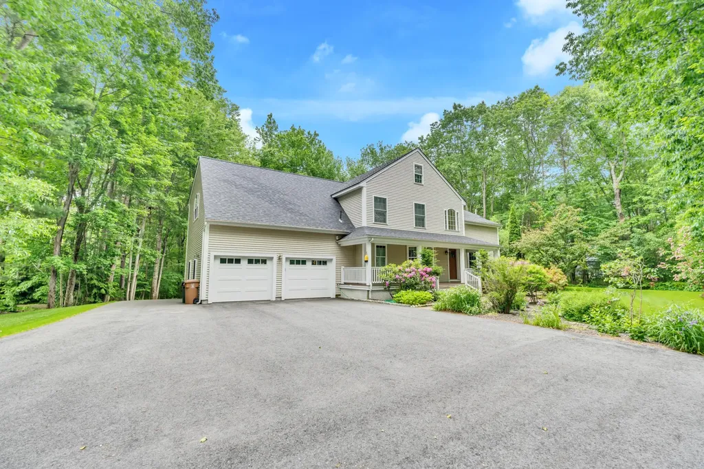 28 Vines Road Saco ME 04072
