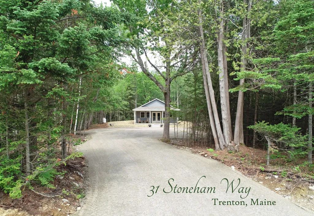 31 Stoneham Way Trenton ME 04605