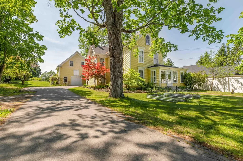 34 Main Road N Hampden ME 04444