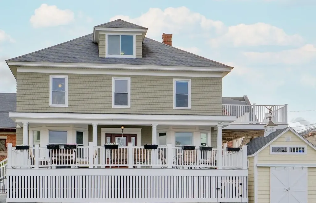 16 Crescent Street Biddeford ME 04005