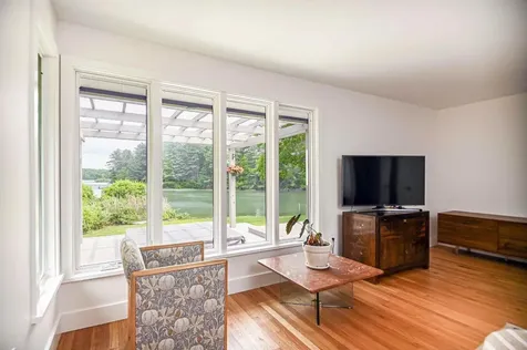 13 Ox Point Drive Kittery ME 03904