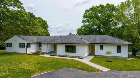 13 Ox Point Drive Kittery ME 03904