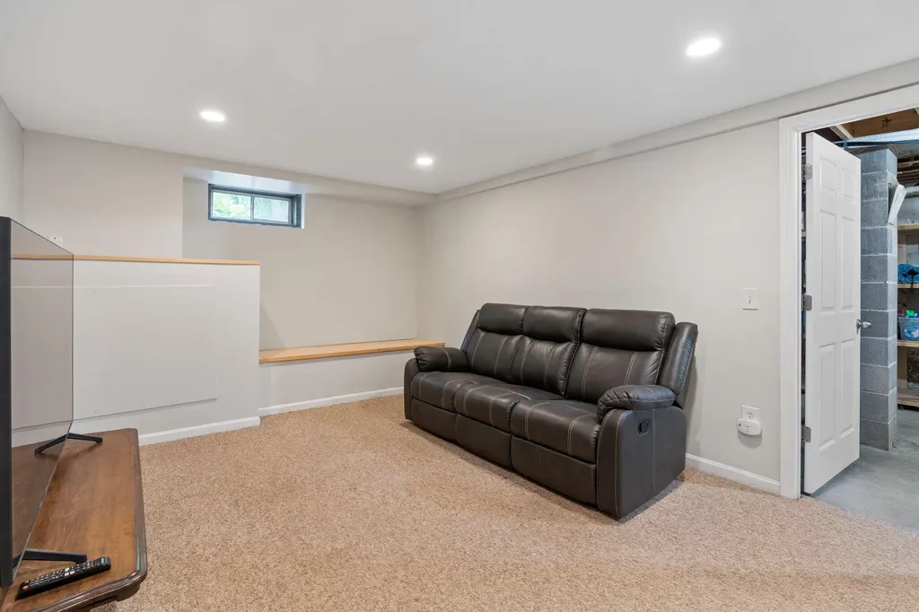 45 Iffley Street Portland ME 04103