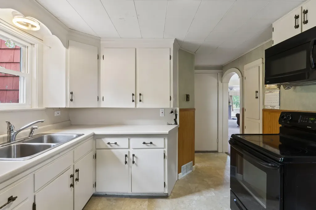 120 Hardscrabble Road Poland ME 04274