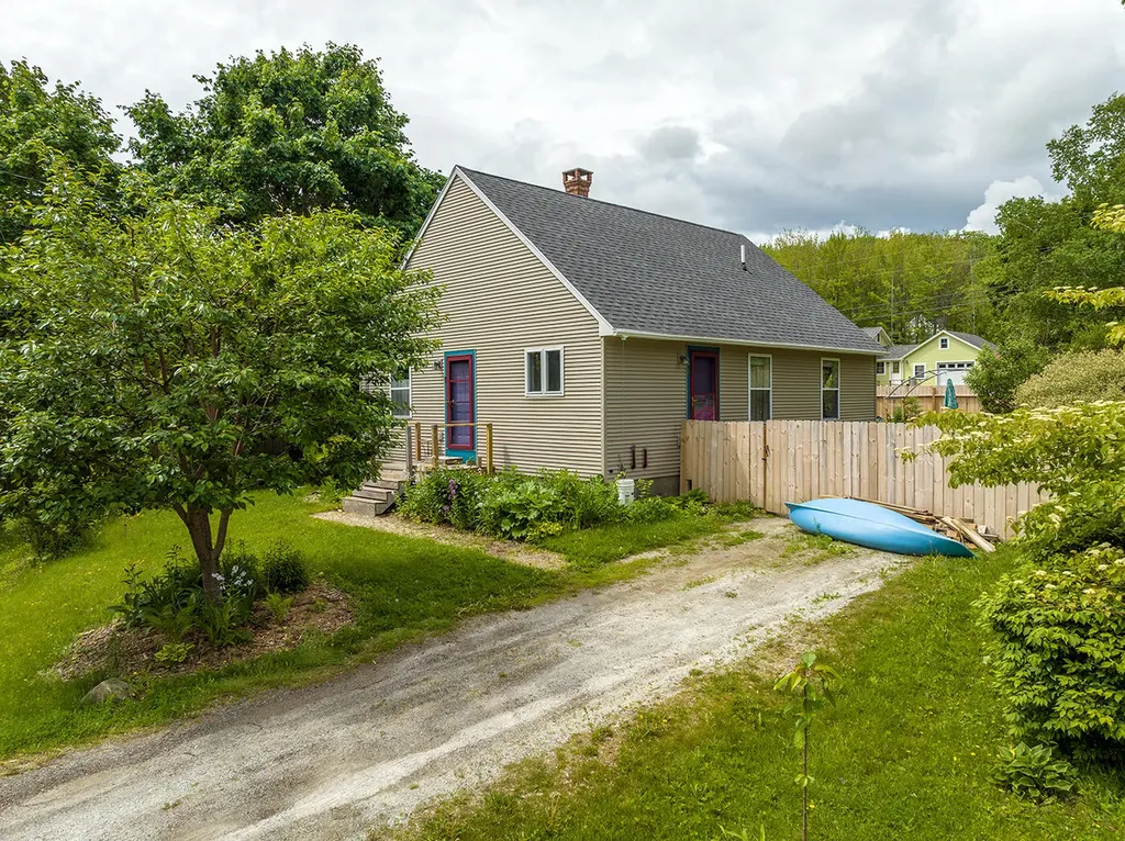 5 Madison Way Camden ME 04843
