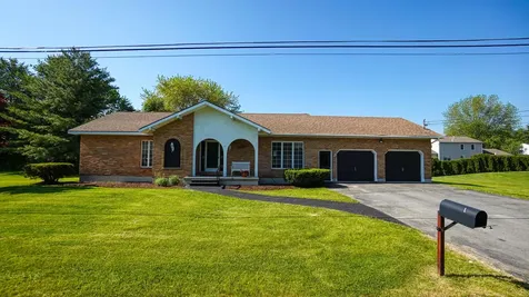 12 Clearview Avenue Waterville ME 04901