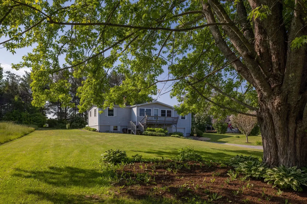 38 Sunset Street Thomaston ME 04861