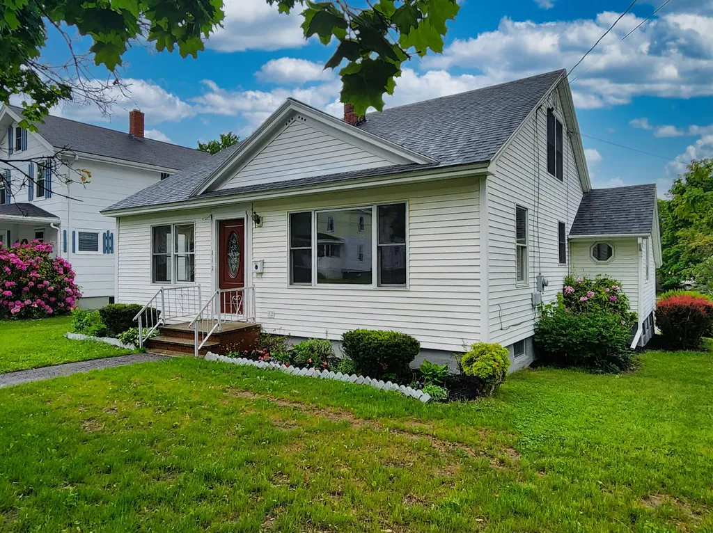 212 7th Street Bangor ME 04401