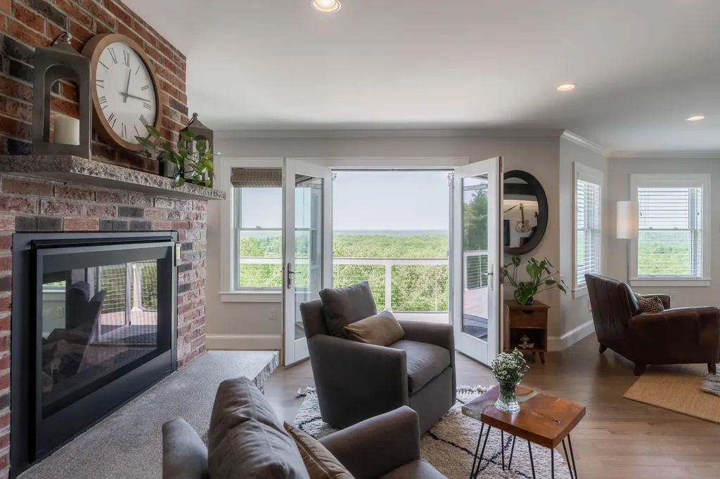 37 Lords Way Windham ME 04062