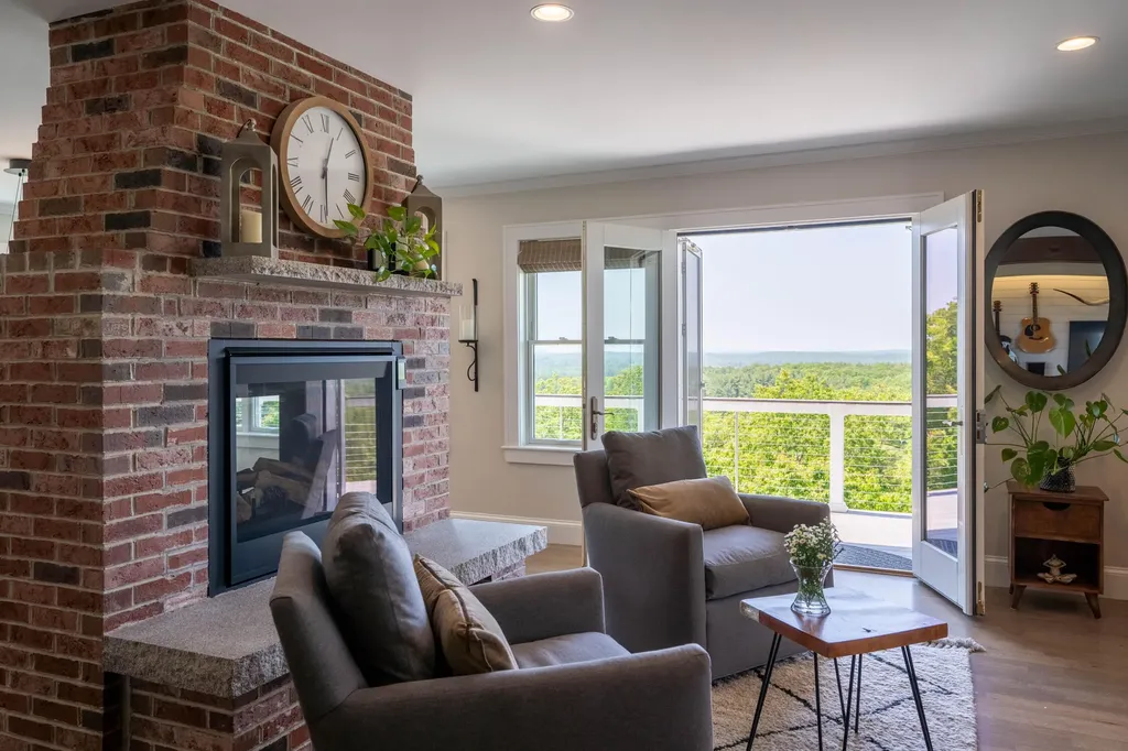 37 Lords Way Windham ME 04062