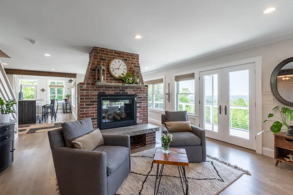 37 Lords Way Windham ME 04062
