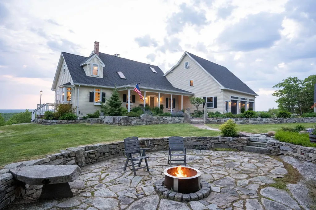 37 Lords Way Windham ME 04062