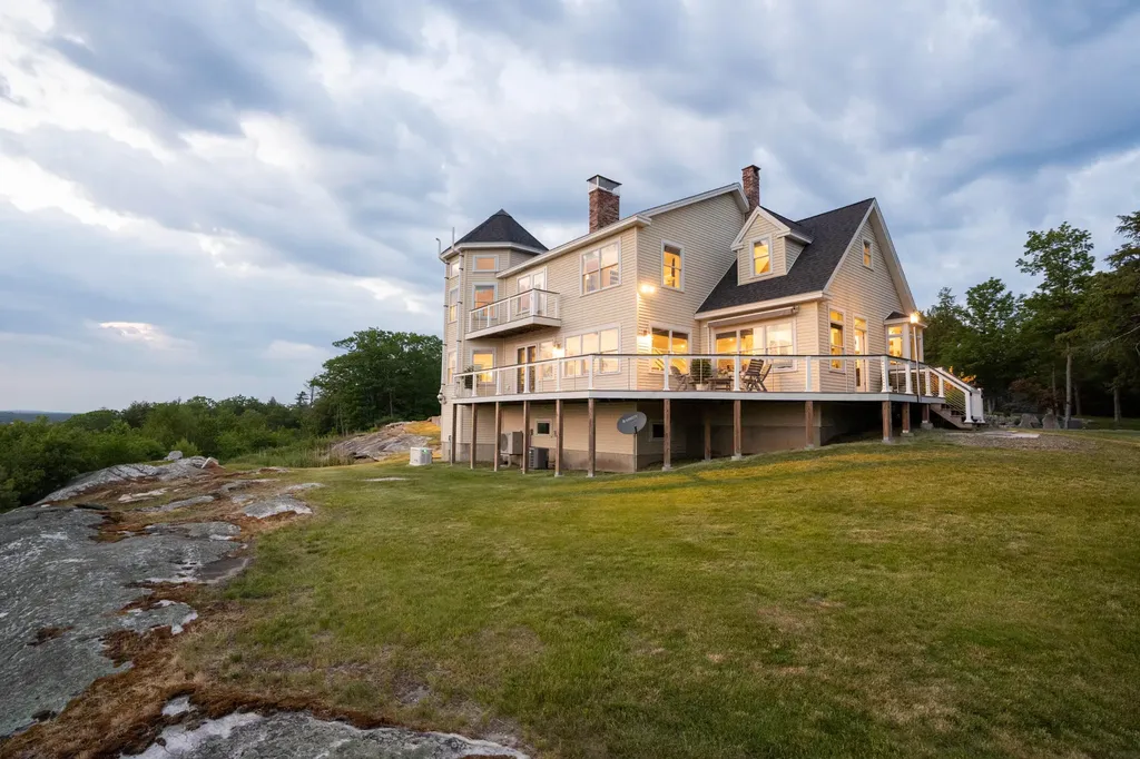 37 Lords Way Windham ME 04062