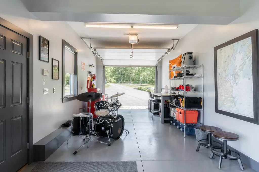 37 Lords Way Windham ME 04062