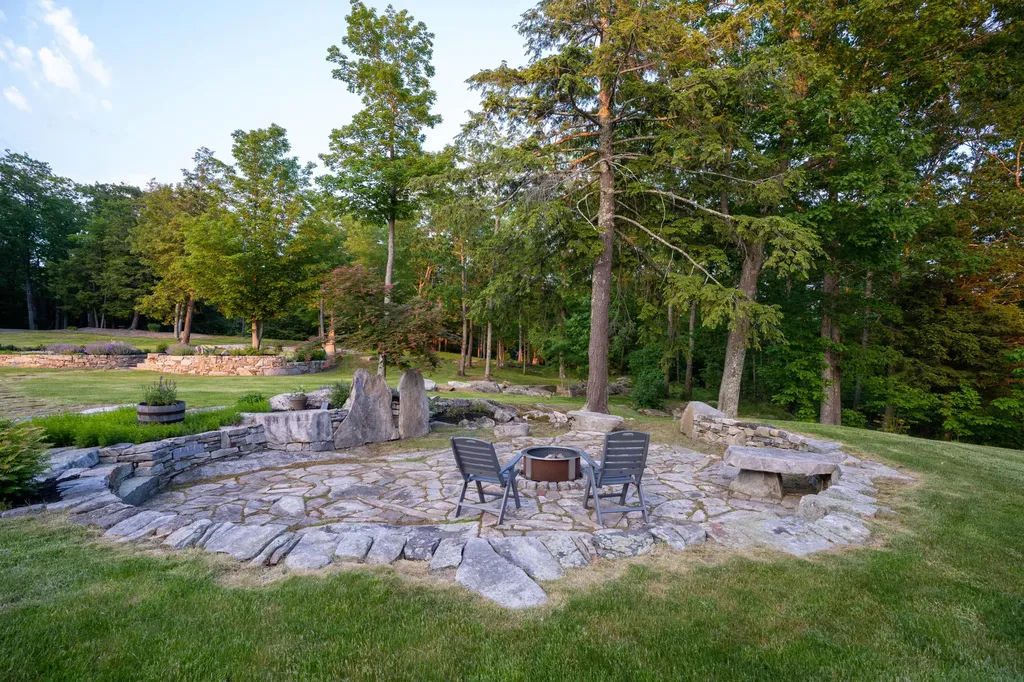 37 Lords Way Windham ME 04062
