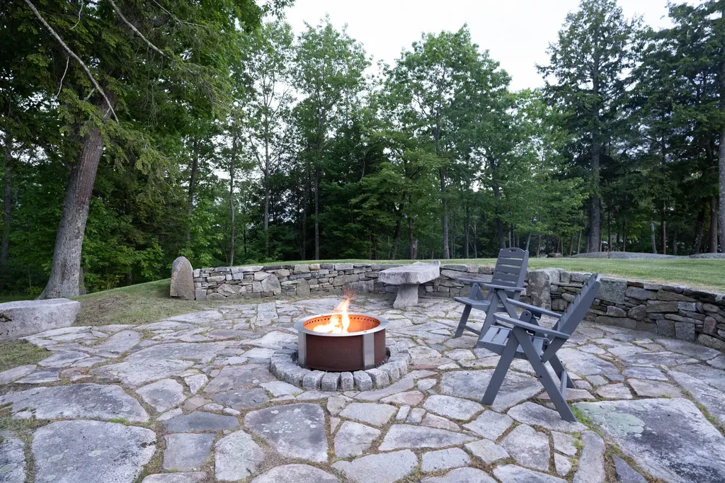 37 Lords Way Windham ME 04062