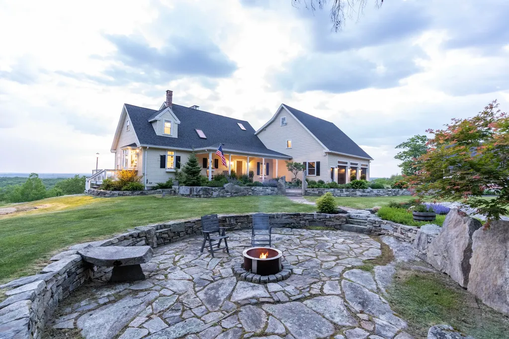 37 Lords Way Windham ME 04062