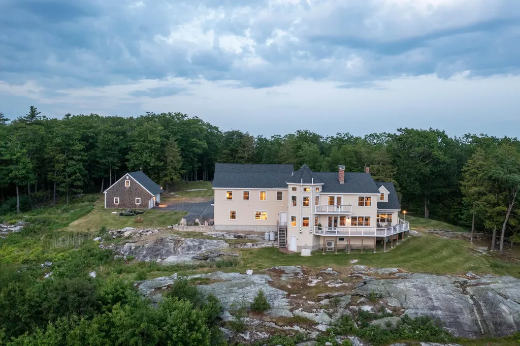 37 Lords Way Windham ME 04062