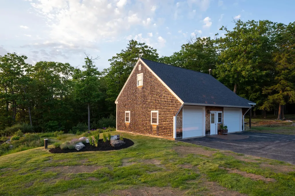 37 Lords Way Windham ME 04062