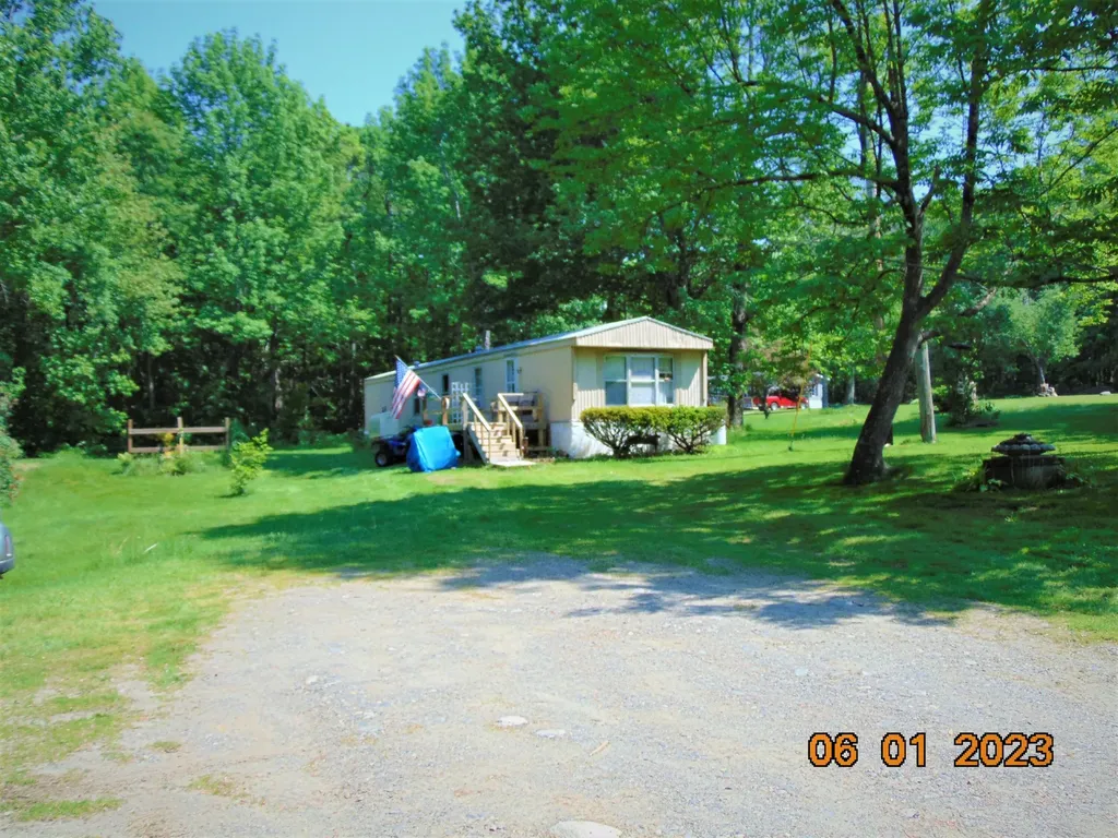 925 Brunswick Road Richmond ME 04357