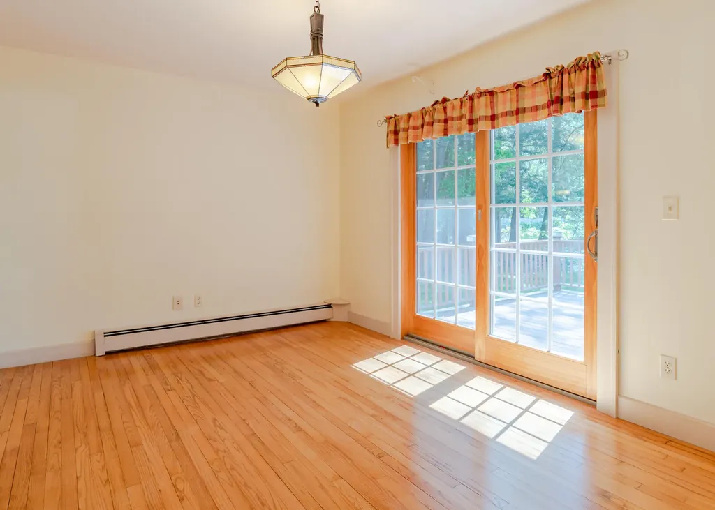 12 Charles Circle Scarborough ME 04074
