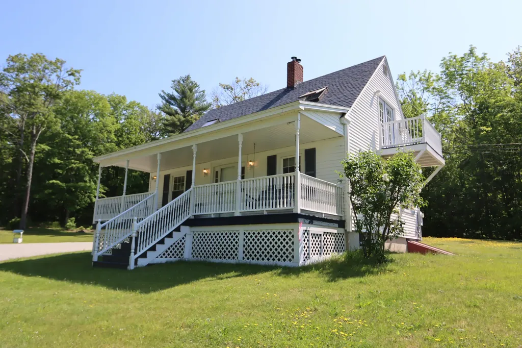 2241 Turner Road Auburn ME 04210