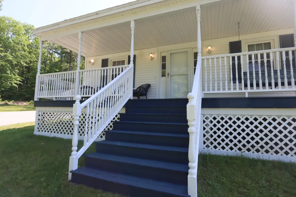 2241 Turner Road Auburn ME 04210