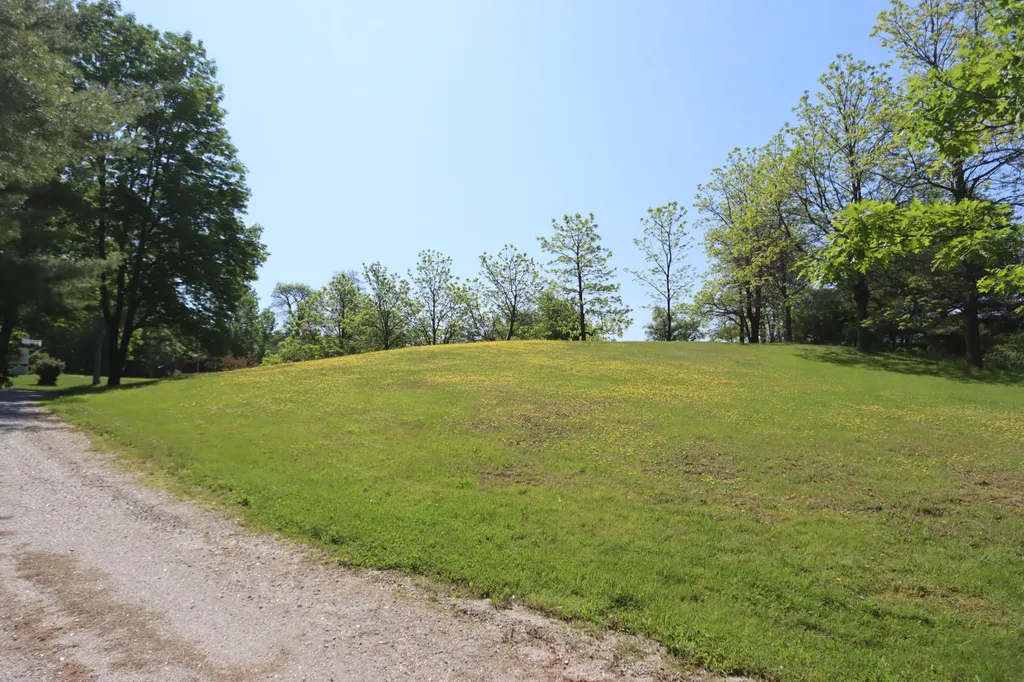 2241 Turner Road Auburn ME 04210