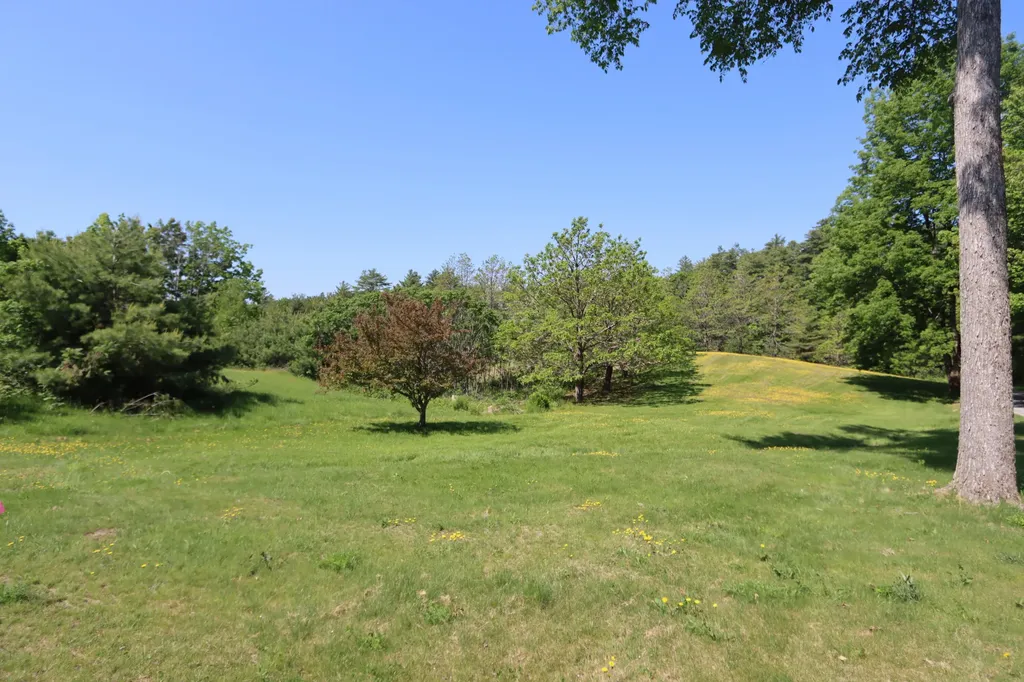 2241 Turner Road Auburn ME 04210