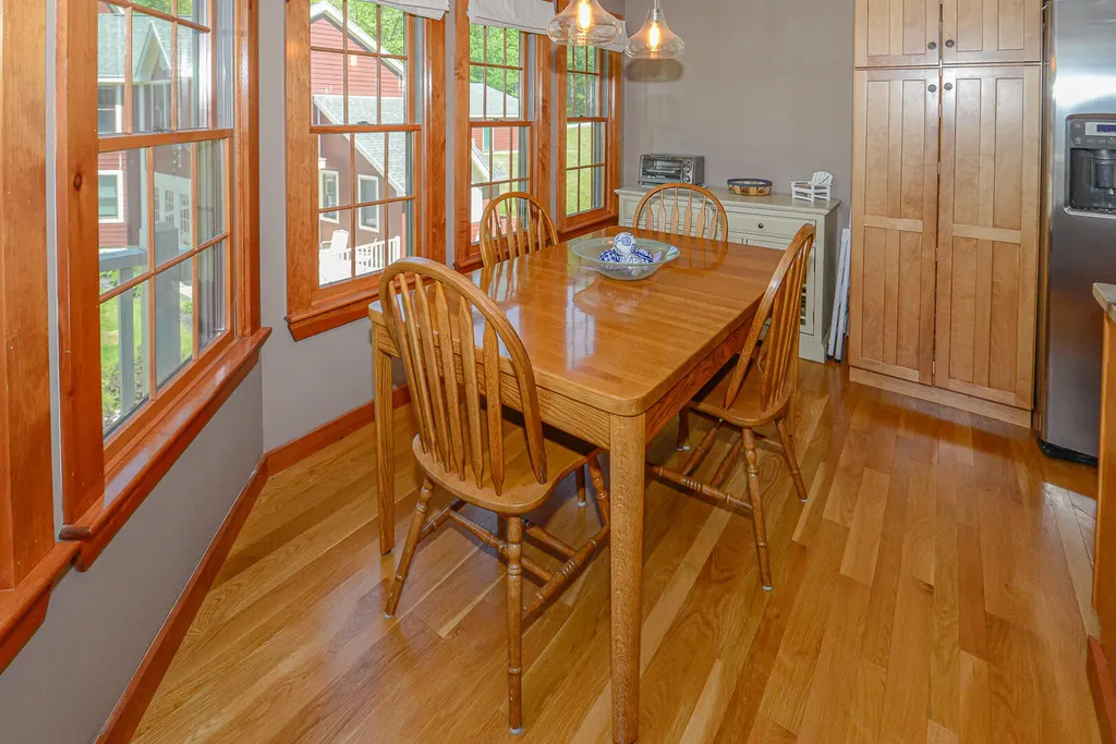 7 Guinevere Court Naples ME 04055