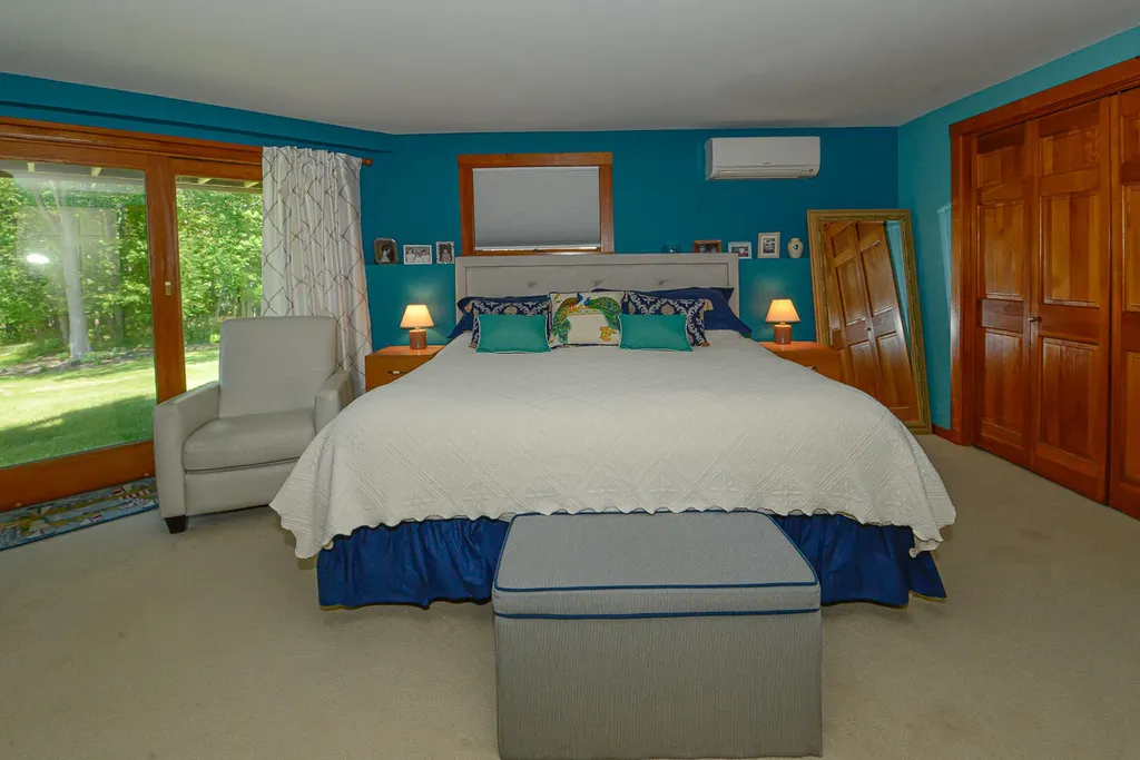 7 Guinevere Court Naples ME 04055