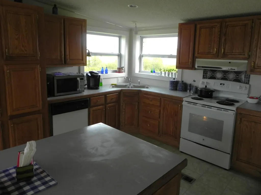 6 Captains Lady Lane Lubec ME 04652
