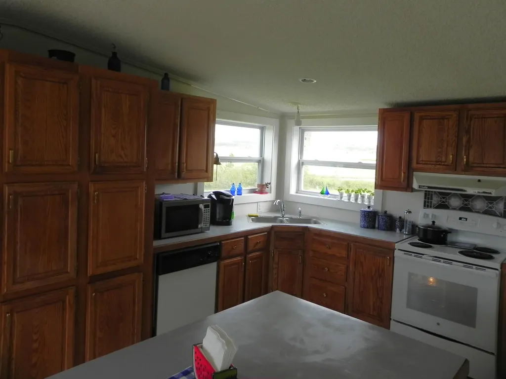 6 Captains Lady Lane Lubec ME 04652