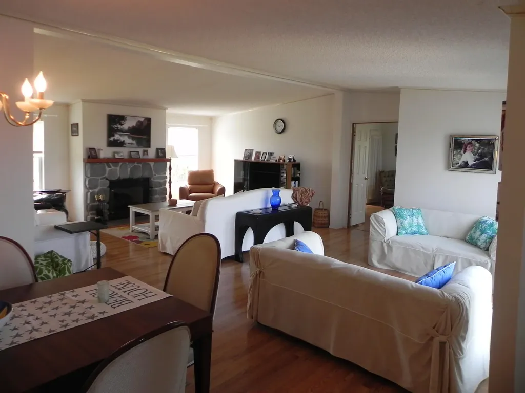 6 Captains Lady Lane Lubec ME 04652