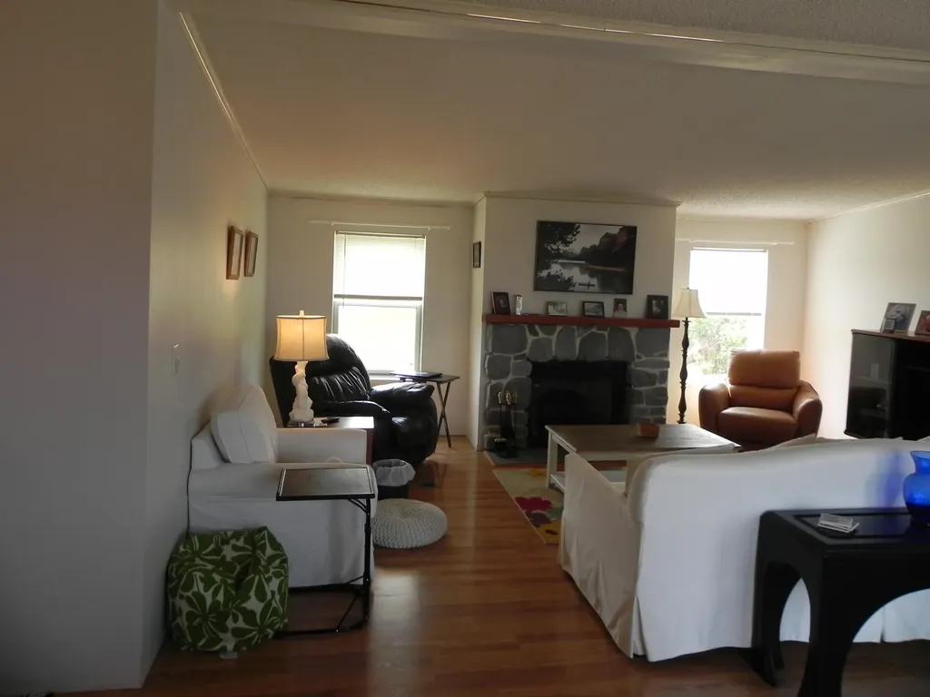 6 Captains Lady Lane Lubec ME 04652