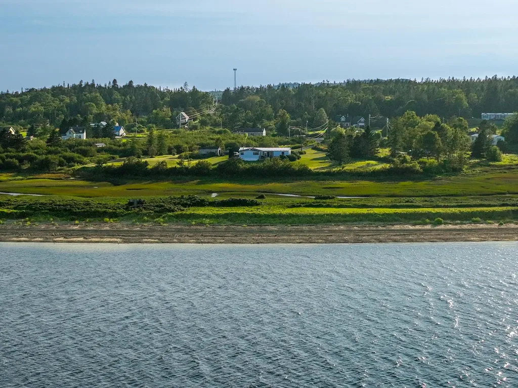 6 Captains Lady Lane Lubec ME 04652