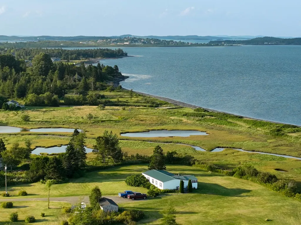6 Captains Lady Lane Lubec ME 04652