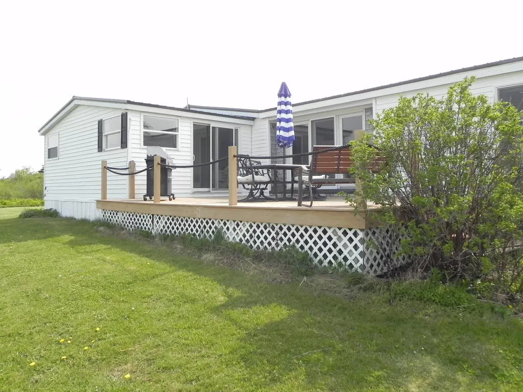 6 Captains Lady Lane Lubec ME 04652